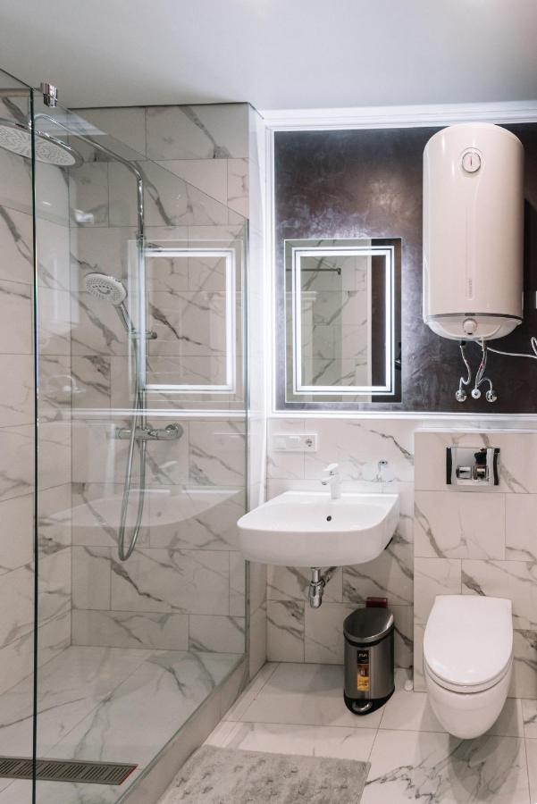 Royal Tower Vip Smart Apartments 2 Kiev Eksteriør bilde